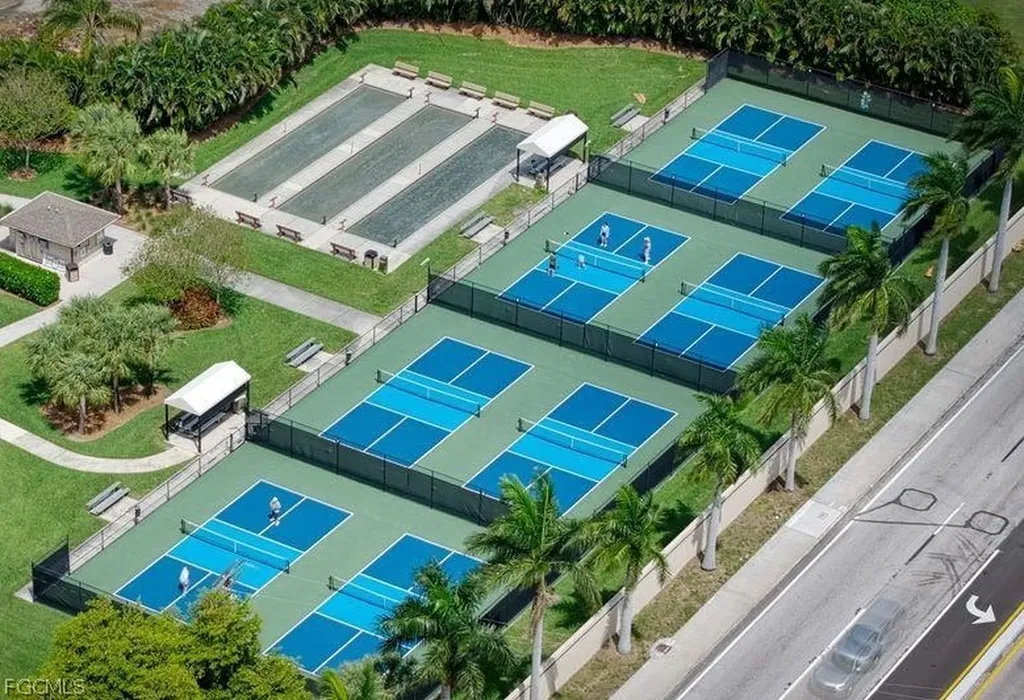4100 Steamboat Bend E Fort Myers FL 33919