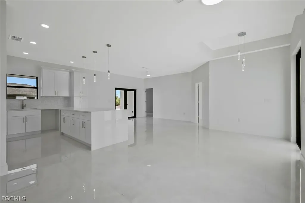 3800 24th Street SW Lehigh Acres FL 33976