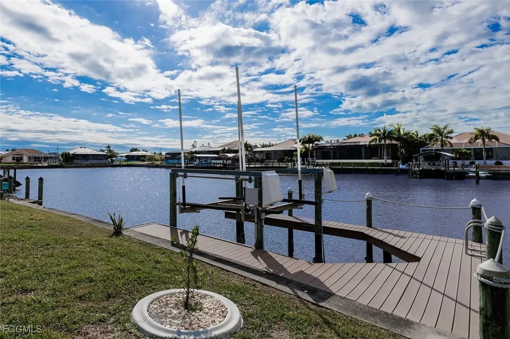 3022 SW 28th Avenue Cape Coral FL 33914