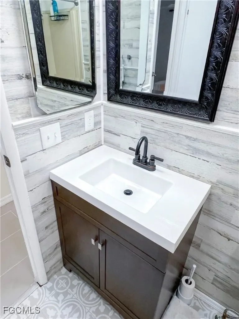 17801 Bryan Court Fort Myers Beach FL 33931