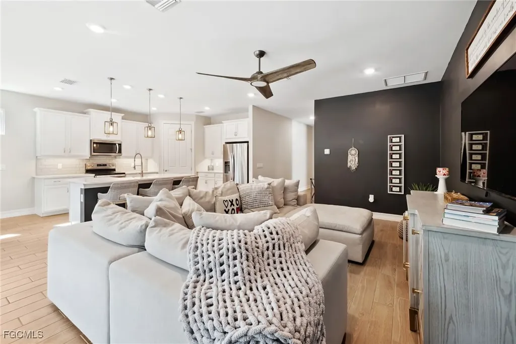15361 Floresta Lane Fort Myers FL 33908