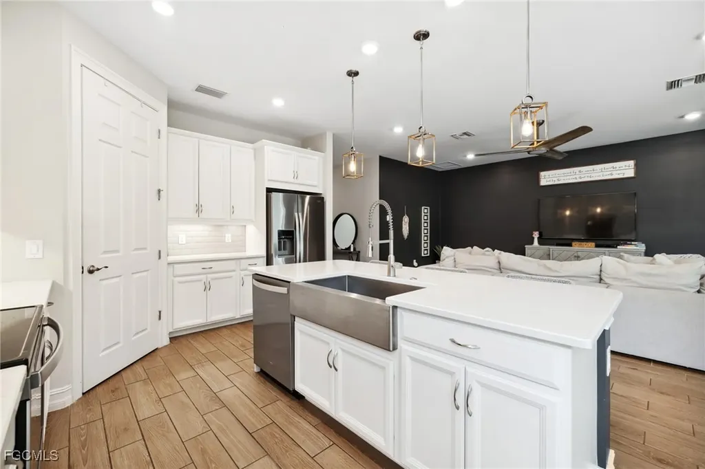 15361 Floresta Lane Fort Myers FL 33908