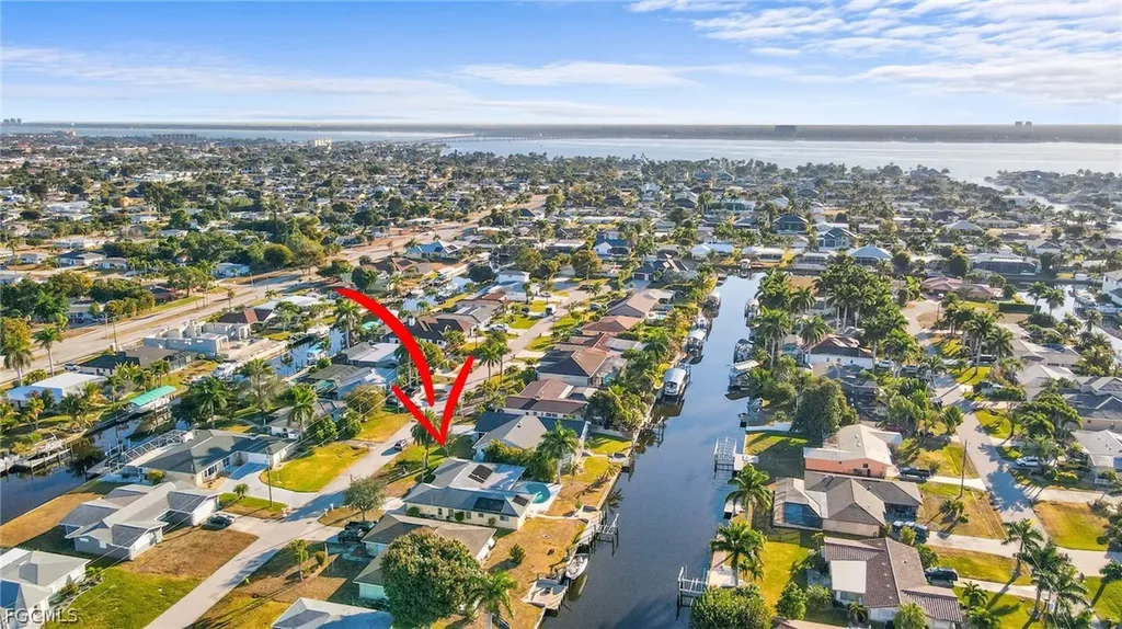 818 Monticello Court Cape Coral FL 33904