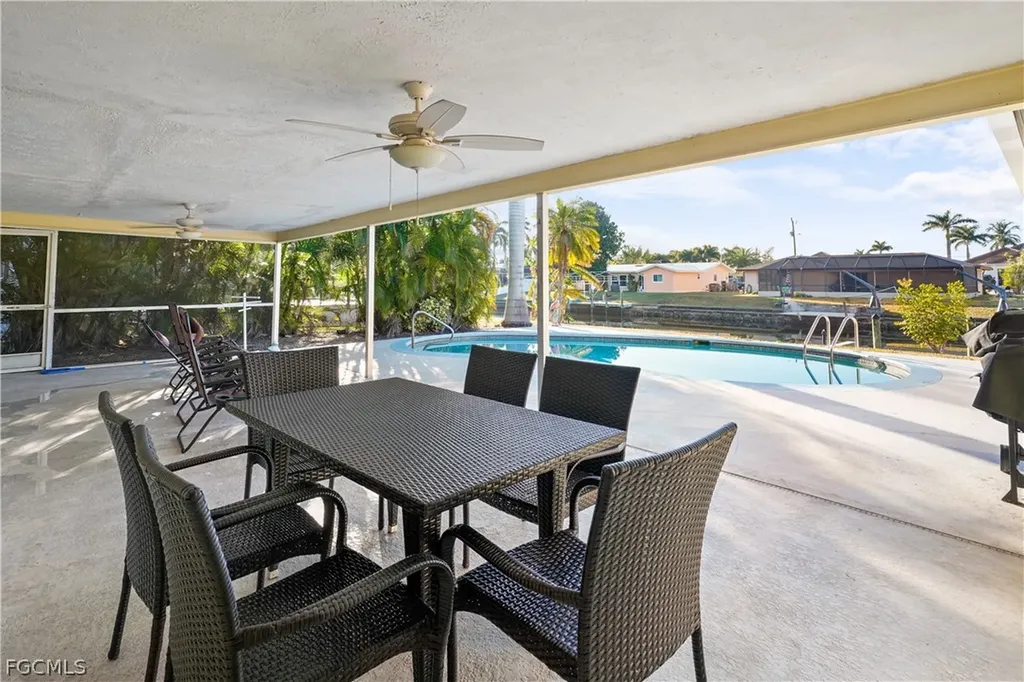 818 Monticello Court Cape Coral FL 33904