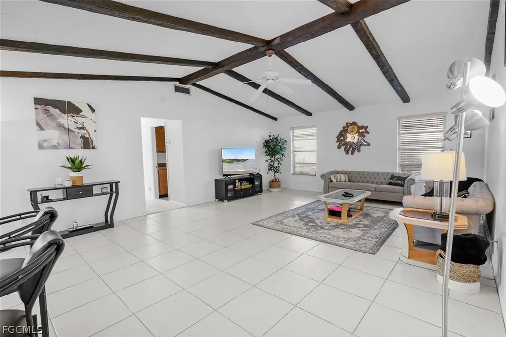 818 Monticello Court Cape Coral FL 33904