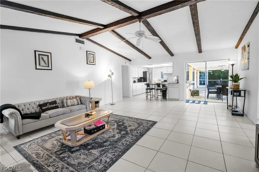 818 Monticello Court Cape Coral FL 33904