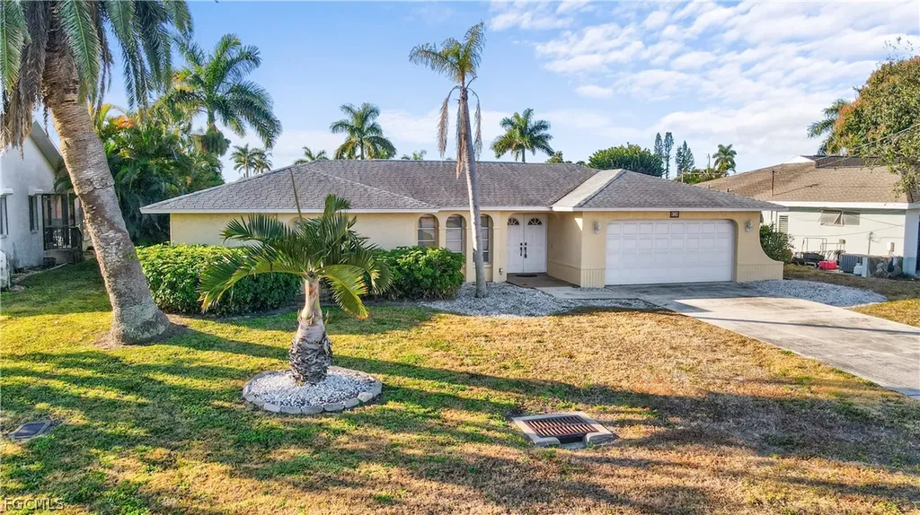 818 Monticello Court Cape Coral FL 33904