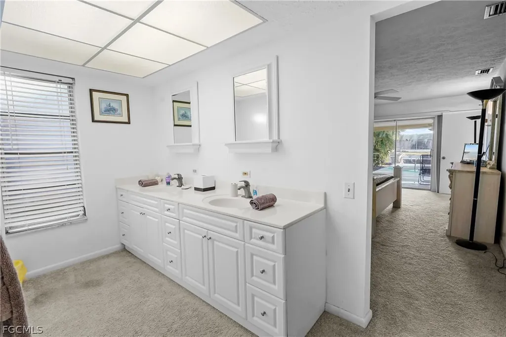 818 Monticello Court Cape Coral FL 33904