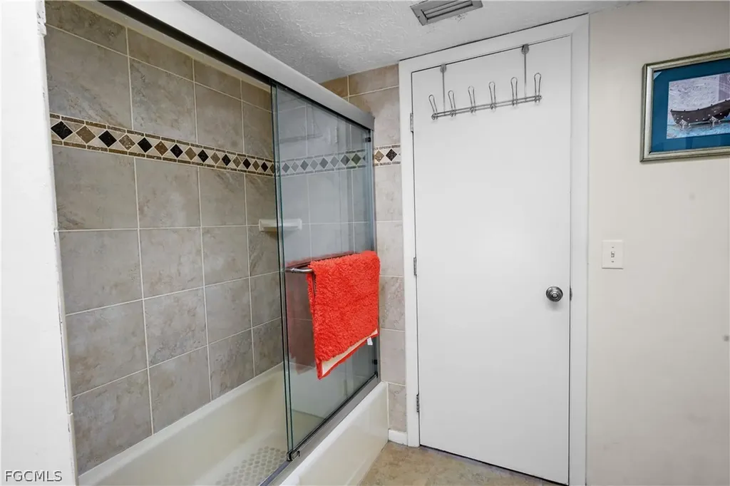 818 Monticello Court Cape Coral FL 33904