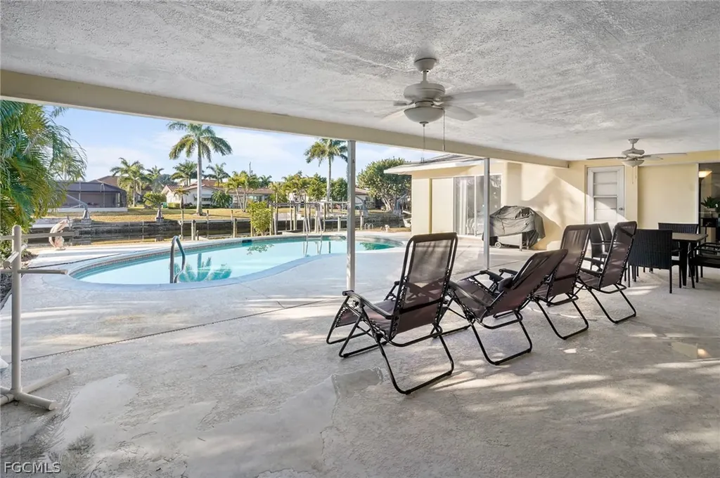 818 Monticello Court Cape Coral FL 33904