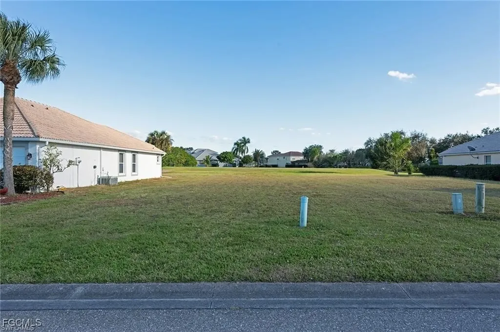2020 Oxford Ridge Circle Lehigh Acres FL 33973