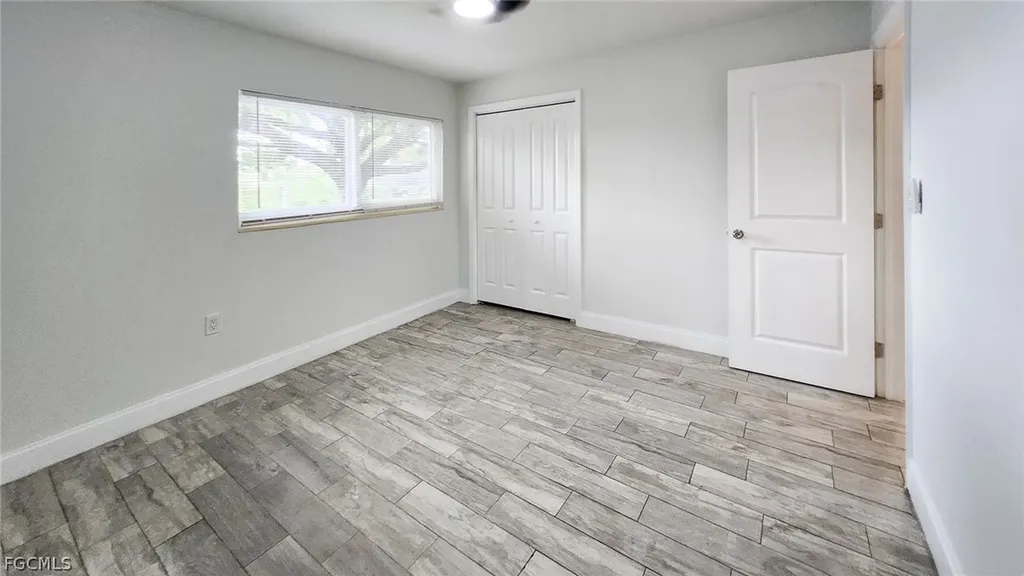2431 Welch Street Fort Myers FL 33901