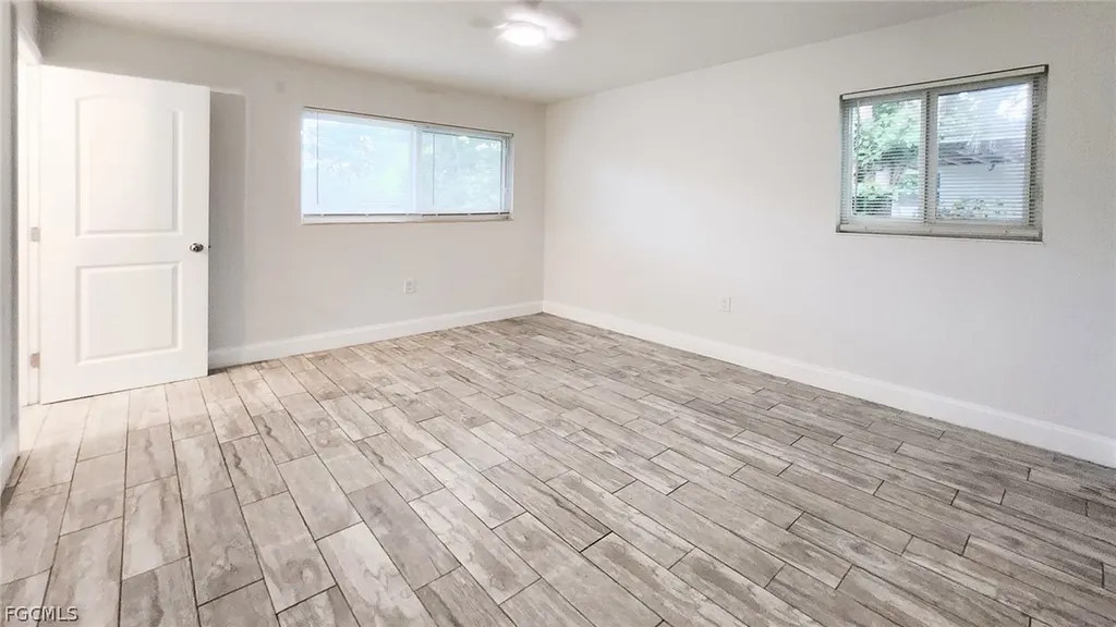 2431 Welch Street Fort Myers FL 33901