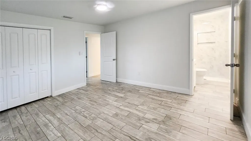 2431 Welch Street Fort Myers FL 33901