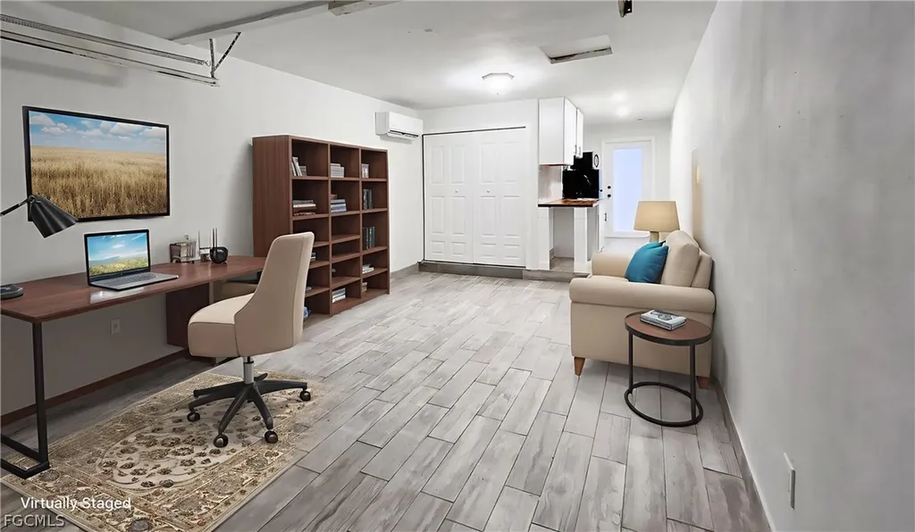 2431 Welch Street Fort Myers FL 33901