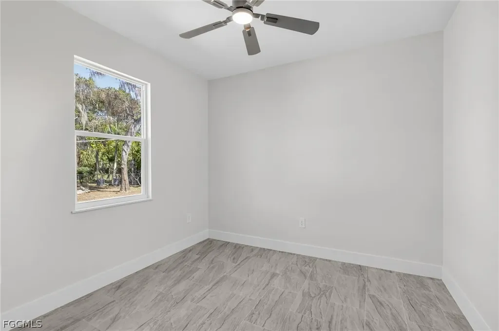 5511 Tenth Avenue Fort Myers FL 33907