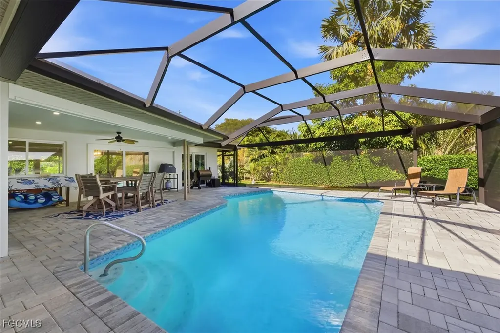 6807 Azalea Lane Fort Myers FL 33919