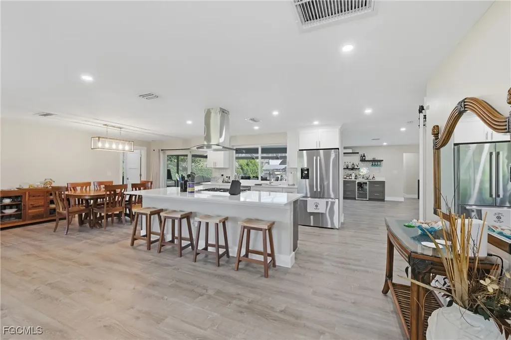6807 Azalea Lane Fort Myers FL 33919