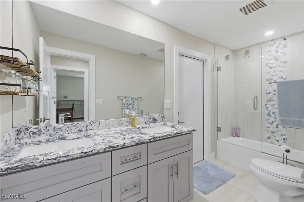 6807 Azalea Lane Fort Myers FL 33919