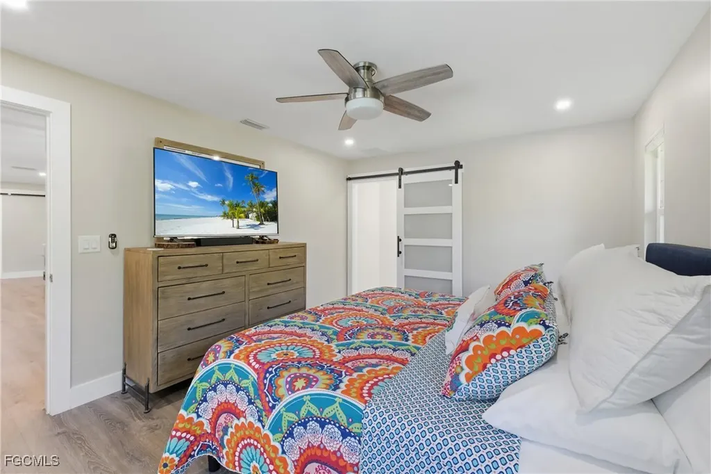 6807 Azalea Lane Fort Myers FL 33919