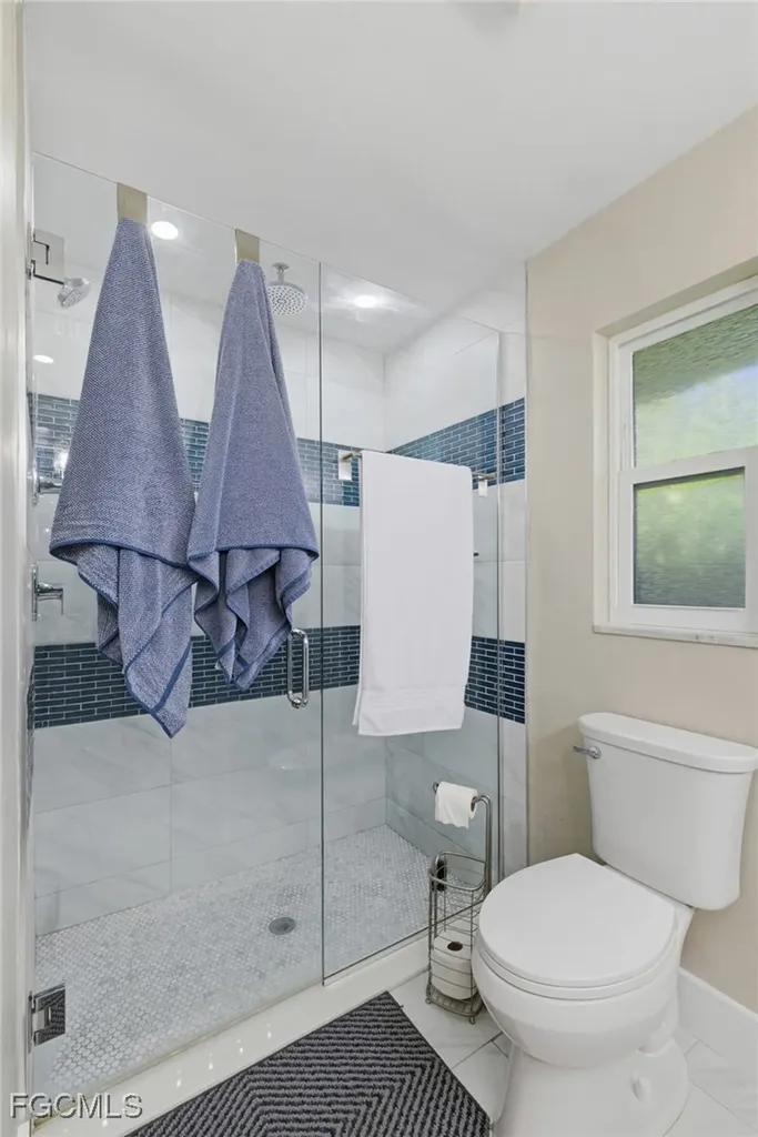 6807 Azalea Lane Fort Myers FL 33919