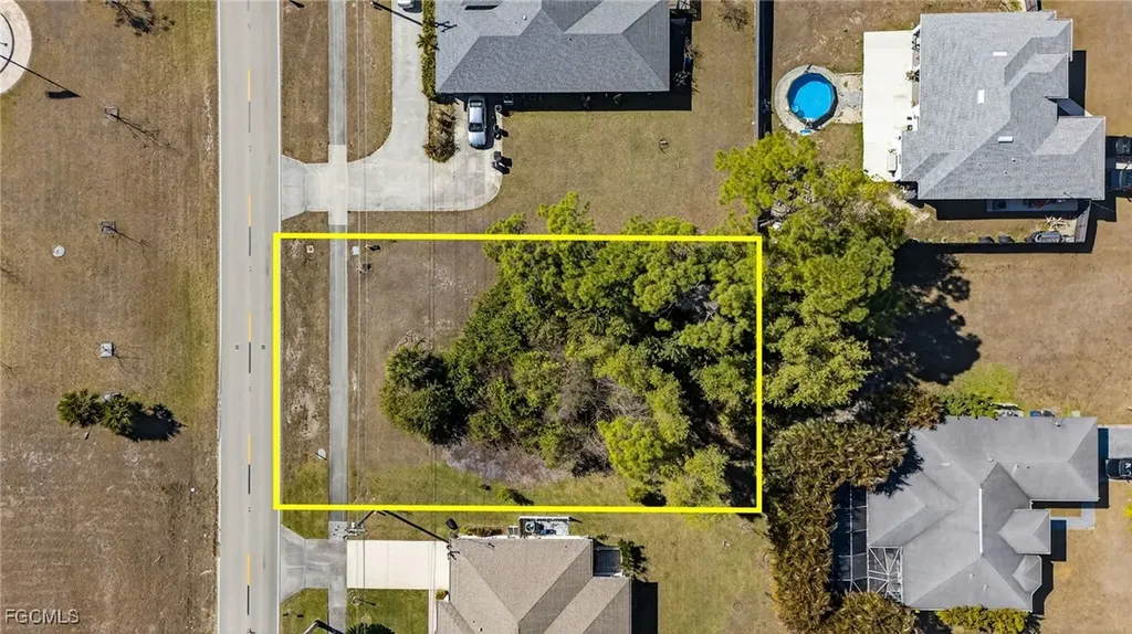 719 Milwaukee Boulevard Lehigh Acres FL 33974