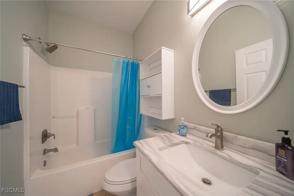2122 SW 29th Terrace Cape Coral FL 33914