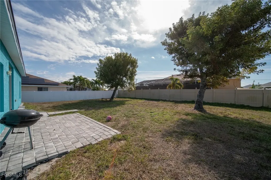2122 SW 29th Terrace Cape Coral FL 33914