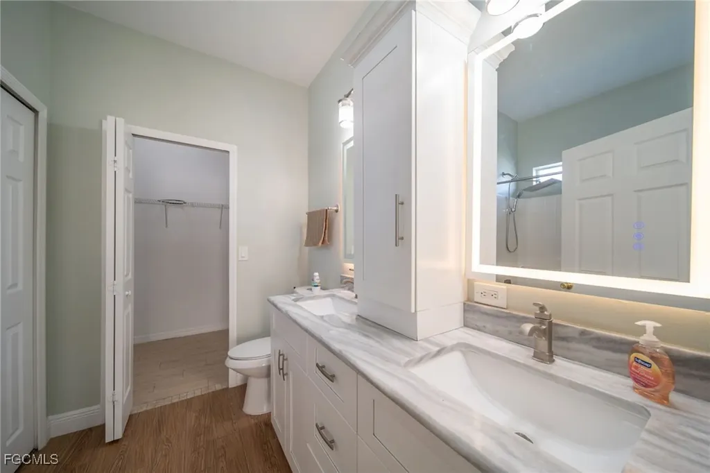 2122 SW 29th Terrace Cape Coral FL 33914