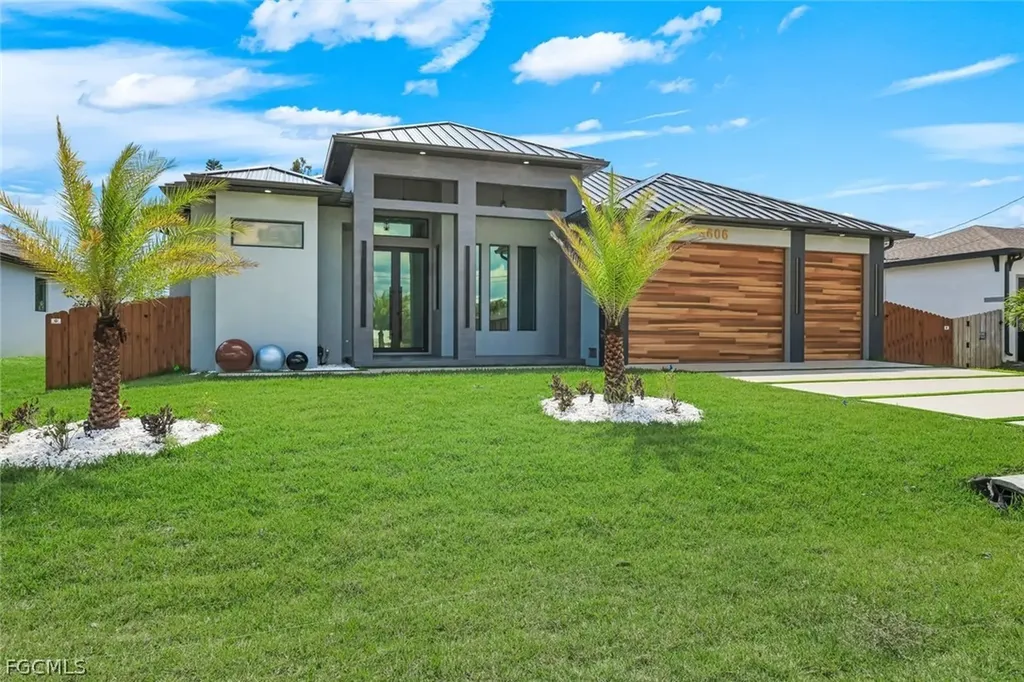 3606 SW 3rd Street Cape Coral FL 33991