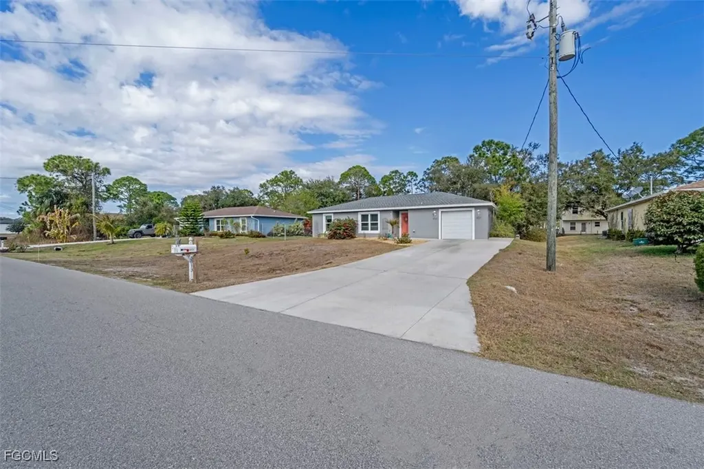 5013 SE Tradewinds Circle Labelle FL 33935