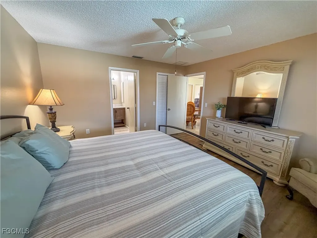 1115 SW 54th Lane Cape Coral FL 33914