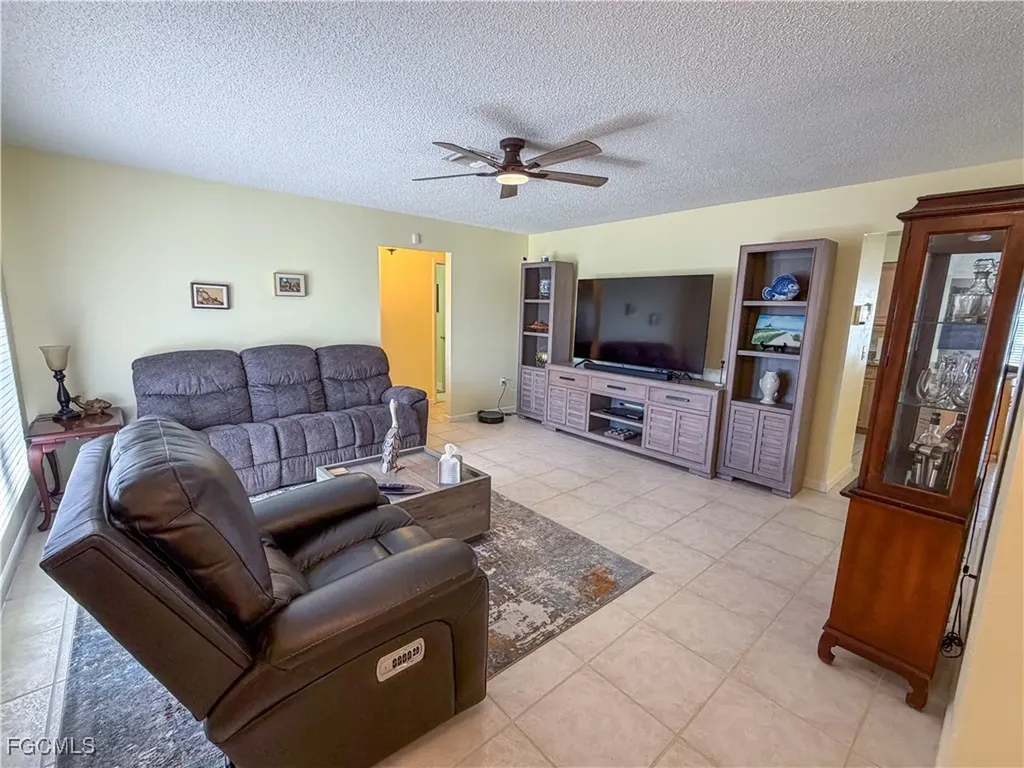 1115 SW 54th Lane Cape Coral FL 33914