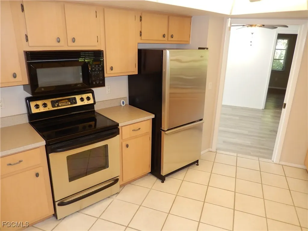 229 SE 46th Lane Cape Coral FL 33904