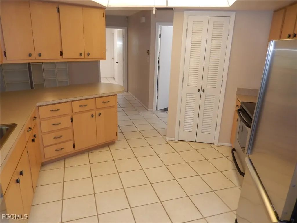 229 SE 46th Lane Cape Coral FL 33904