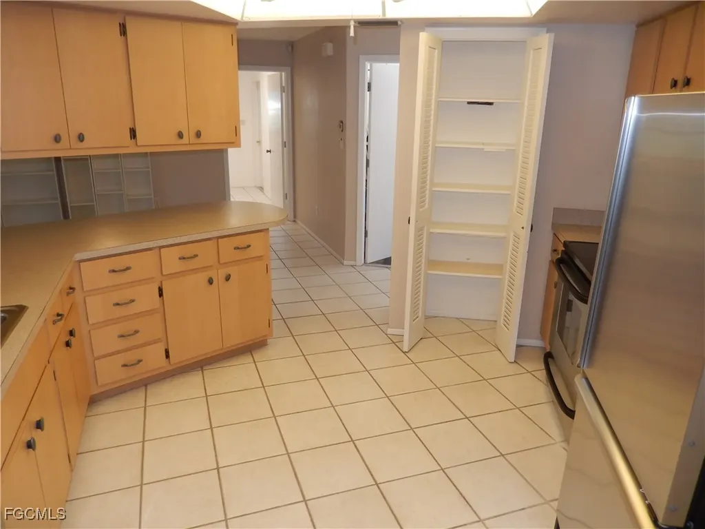 229 SE 46th Lane Cape Coral FL 33904