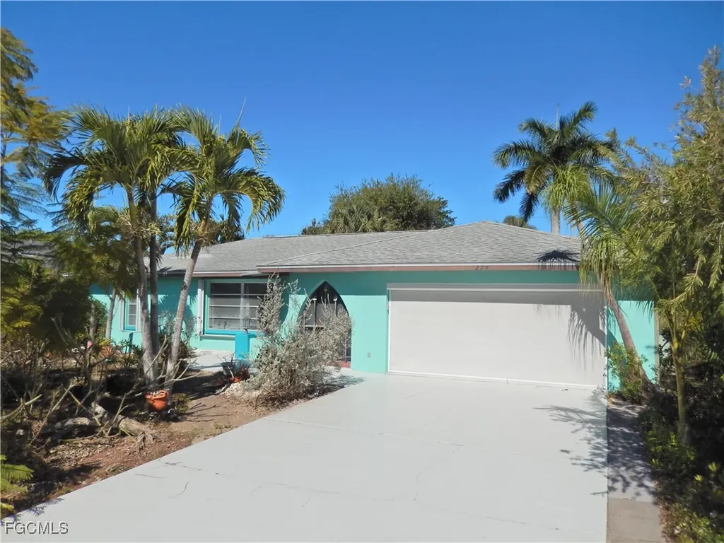 229 SE 46th Lane Cape Coral FL 33904