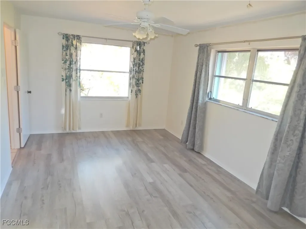 229 SE 46th Lane Cape Coral FL 33904