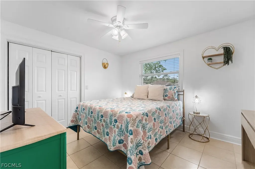 939 Bluebird Street Naples FL 34104