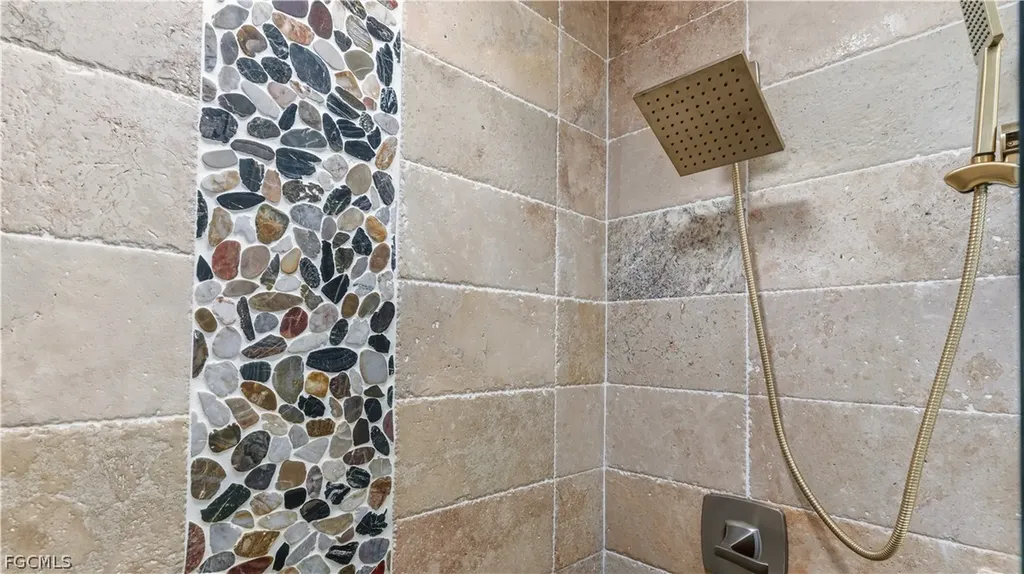 939 Bluebird Street Naples FL 34104