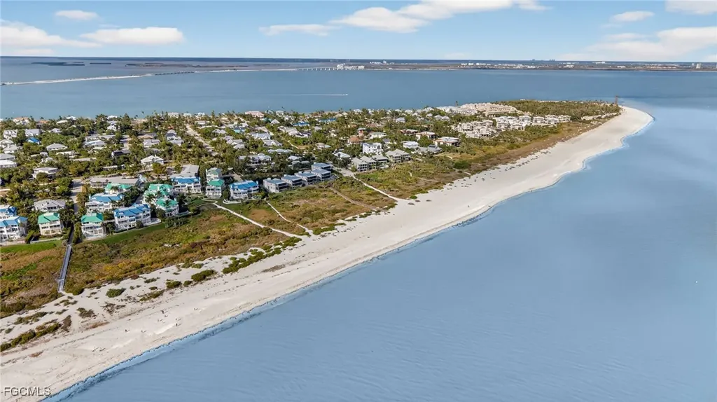 431 Bella Vista Way E Sanibel FL 33957
