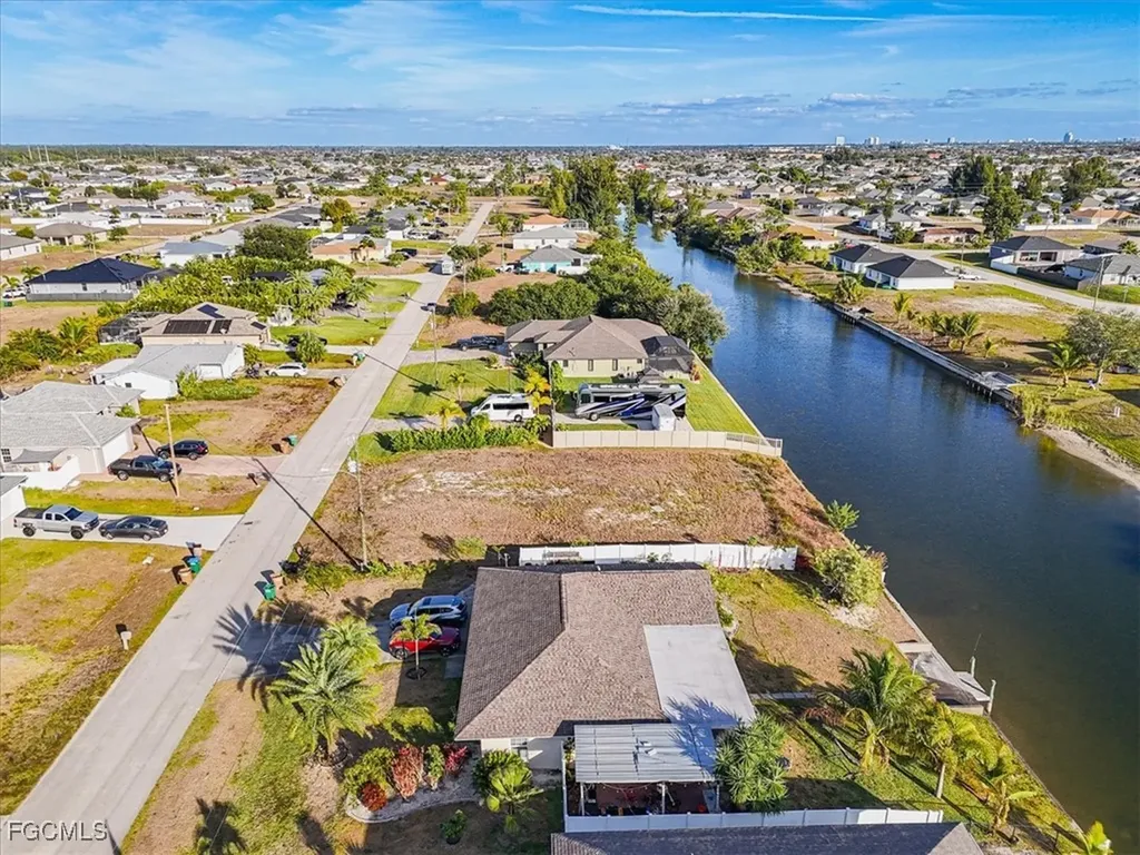 322 NE 20th Street Cape Coral FL 33909