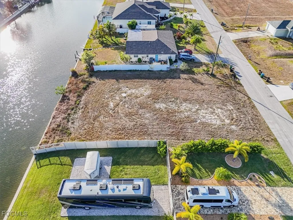 322 NE 20th Street Cape Coral FL 33909