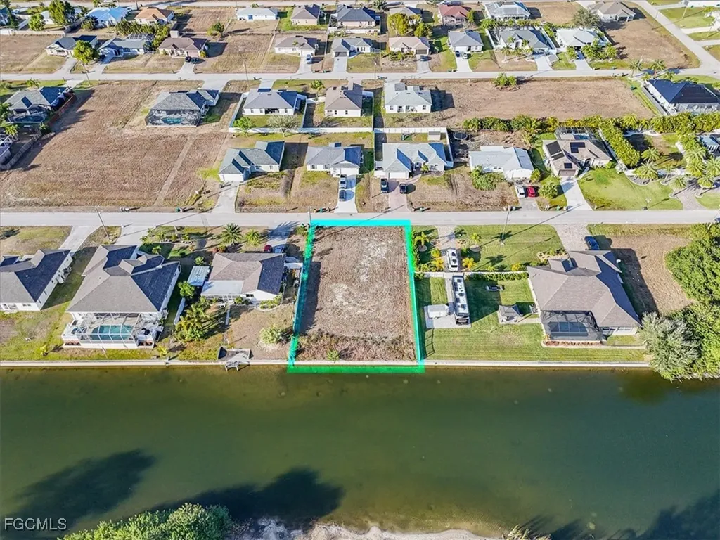 322 NE 20th Street Cape Coral FL 33909