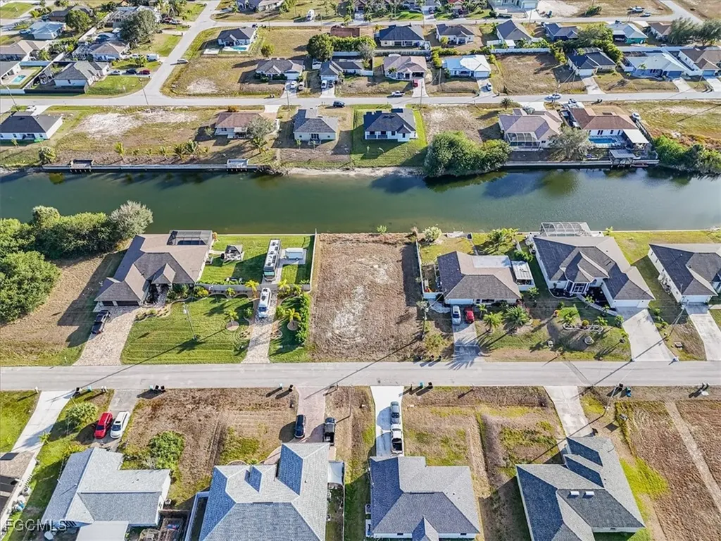 322 NE 20th Street Cape Coral FL 33909