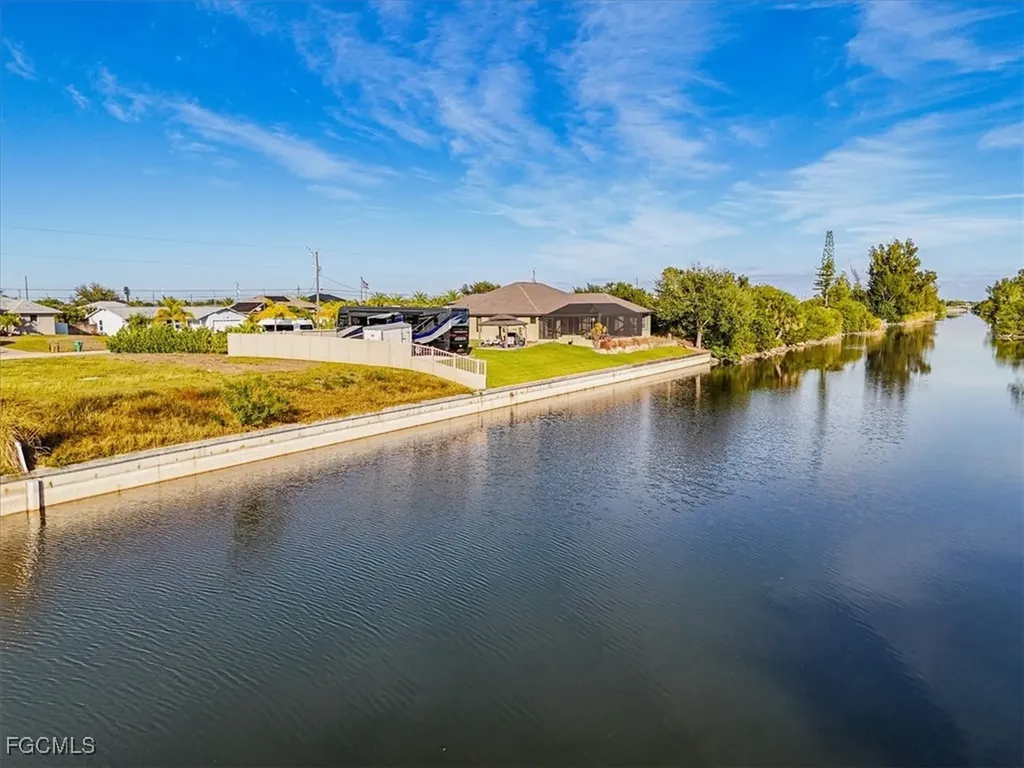 322 NE 20th Street Cape Coral FL 33909