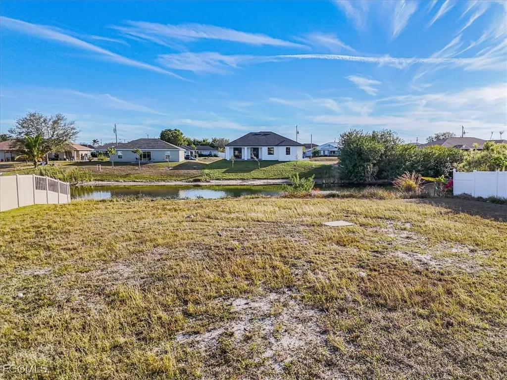 322 NE 20th Street Cape Coral FL 33909
