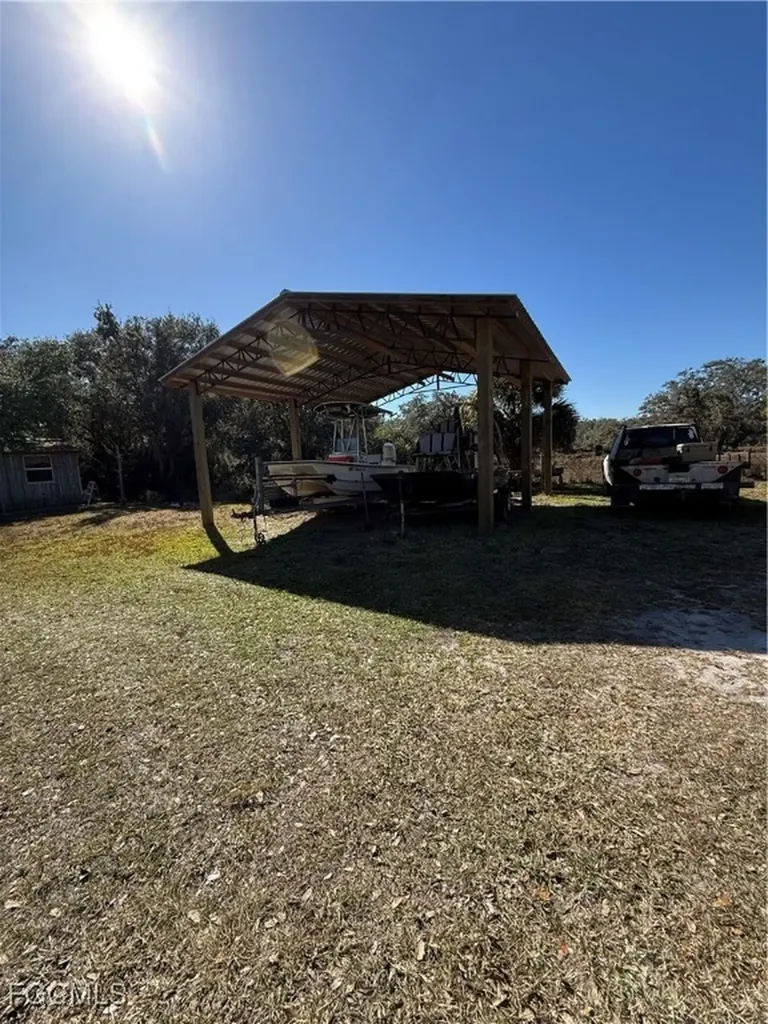 2687 Old Lakeport Road Moore Haven FL 33471