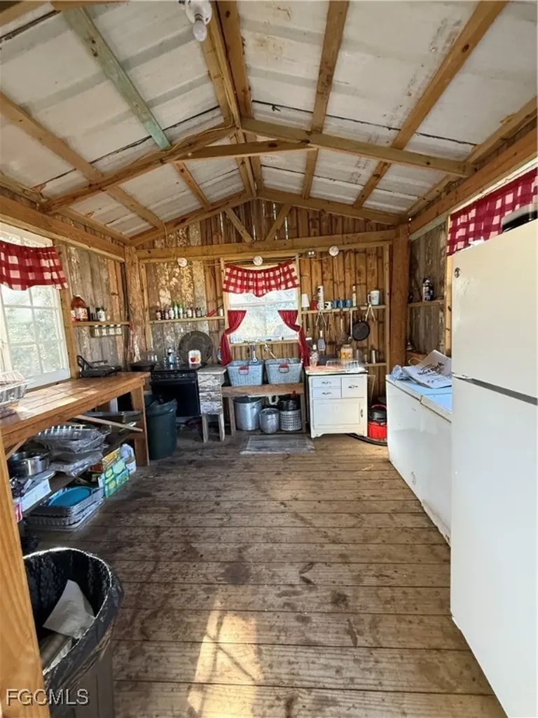 2687 Old Lakeport Road Moore Haven FL 33471