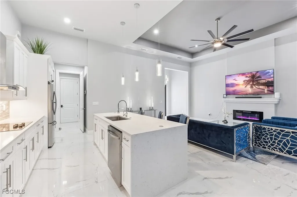 2628 SW 2nd Place Cape Coral FL 33914